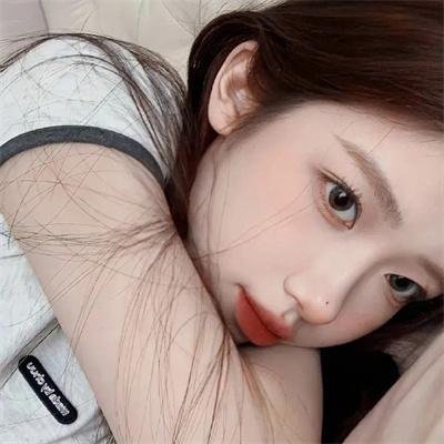 我才不信你是个王子呢